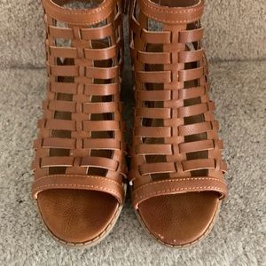 Sugar sandals girls sz 2